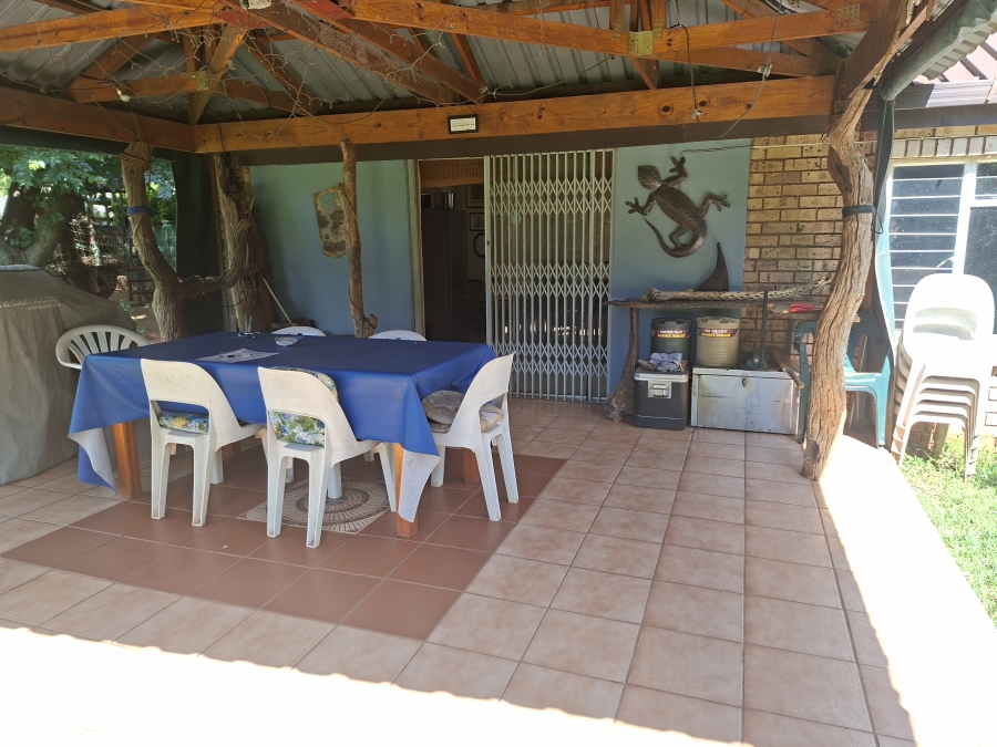 4 Bedroom Property for Sale in Riviera Park North West